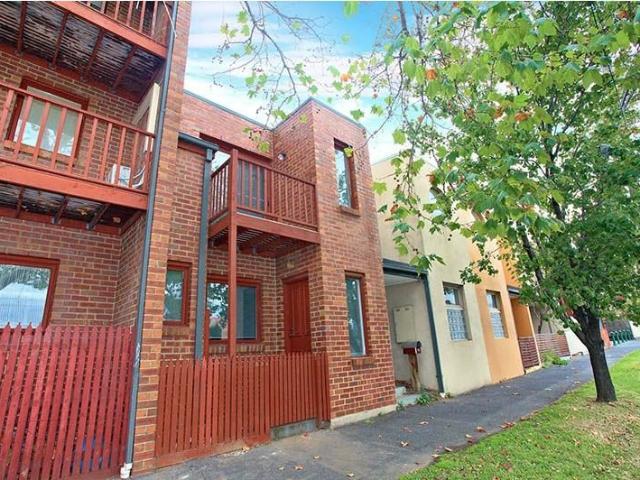 Located in the Heart of Kensington!