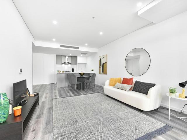 Located in The Heart of North Kellyville 2 bedroom & 2 bathroom Apartment