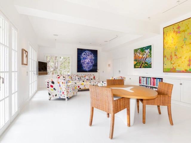 Located in the heart of Saint Jean Cap Ferrat in absolute ca. 91m² Saint Jean Cap Ferrat