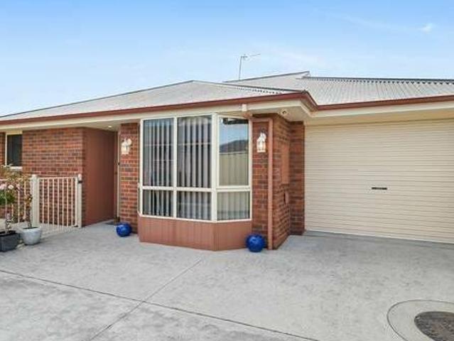 Located just off Victoria Parade