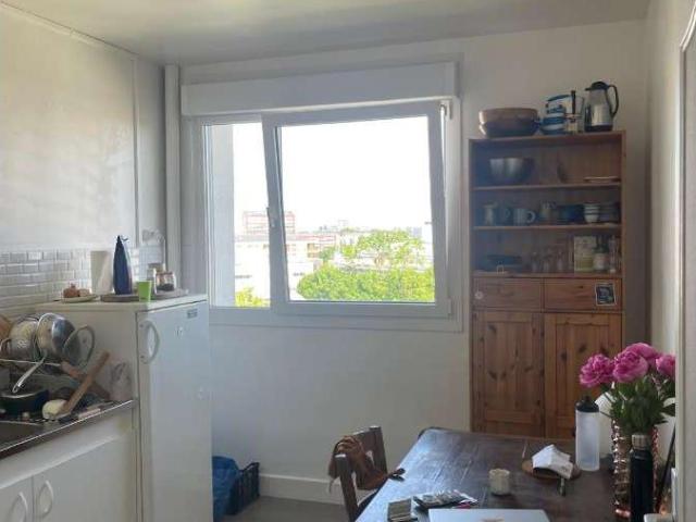 location 4 pièces meublée de 94 m² à Les Lilas
