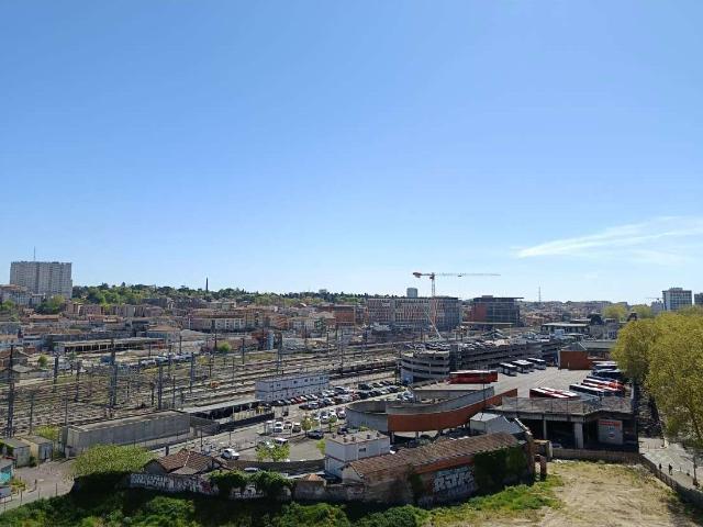 Location 5 pièces meublée de 108 m² à Toulouse