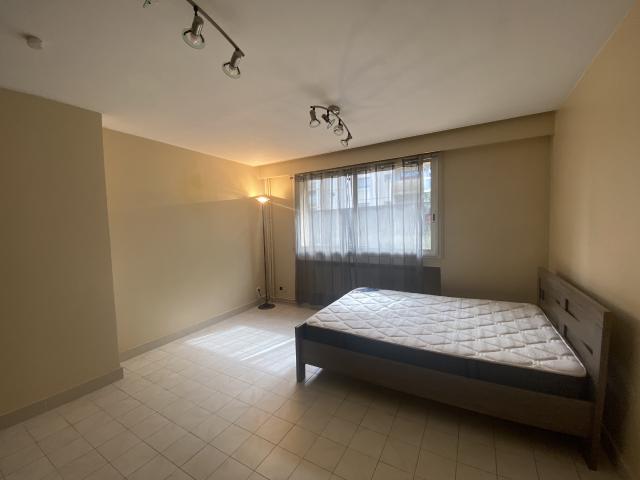 LOCATION 69008 LYON T1BIS DANS MAISON INDIVIDUELLE PROCHES ECOLES