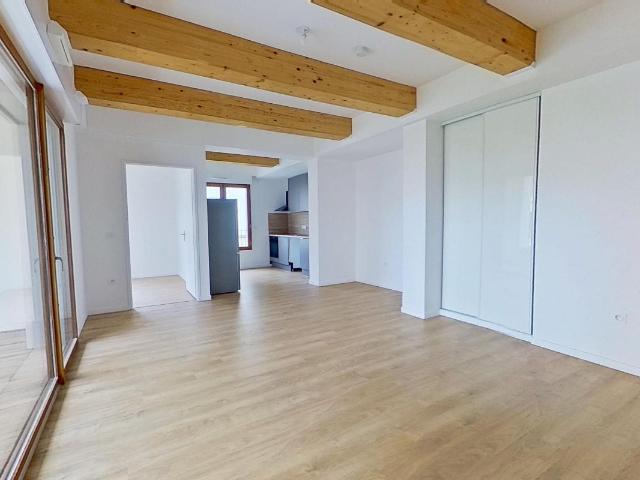 Location 8 rue du Docteur Socrate Saint Ouen sur Seine 93400 105 T4 Non meublé 1835.7 €CC Plusse