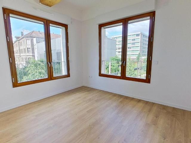 Location 8 rue du Docteur Socrate Saint Ouen sur Seine 93400 102 T4 Non meublé 1810.4 €CC Plusse