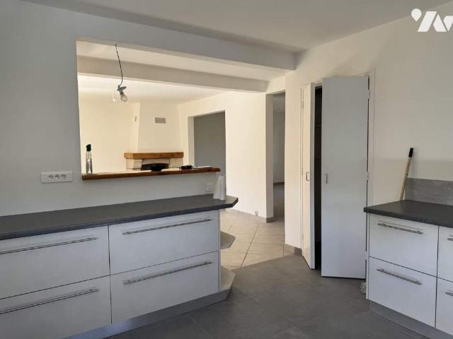 LOCATION 110 M² LOUDEAC