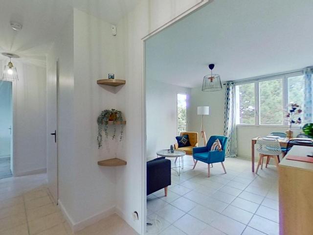 Location 18 rue Philippe Goy Bron 69500 T4 Meublé 1092 €CC Plusse