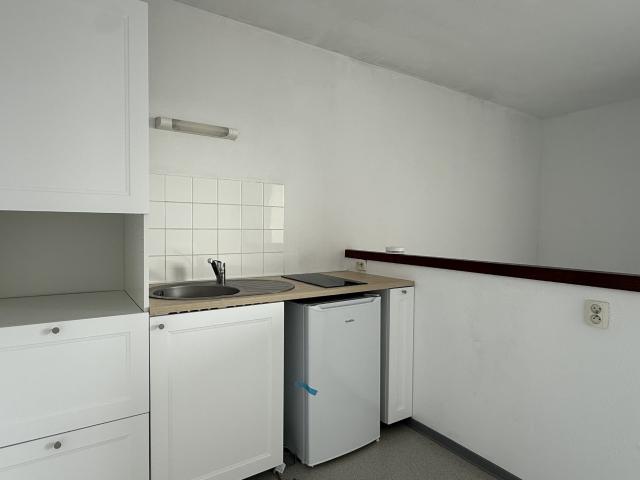 Location 1 PIÈCE 27,75M² STUDIO AVEC BALCON VUE CATHEDRALE | Immo Amiens
