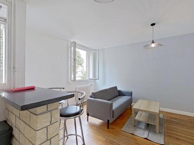 Location 28 Rue Billon Villeurbanne 69100 T2 Meublé 840 €CC Plusse