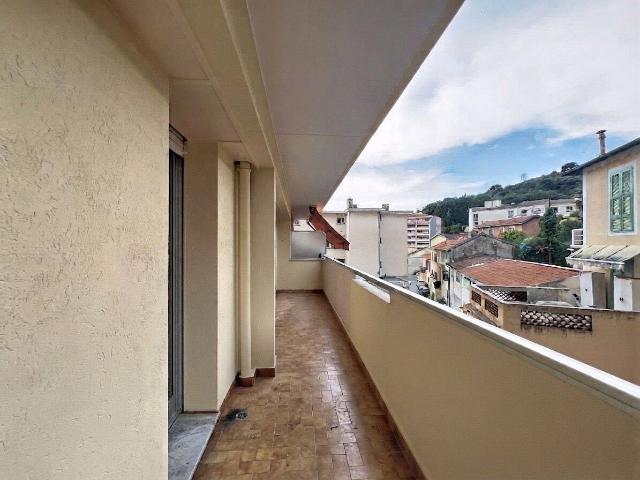 Location 2 p Menton vallée du Borrigo