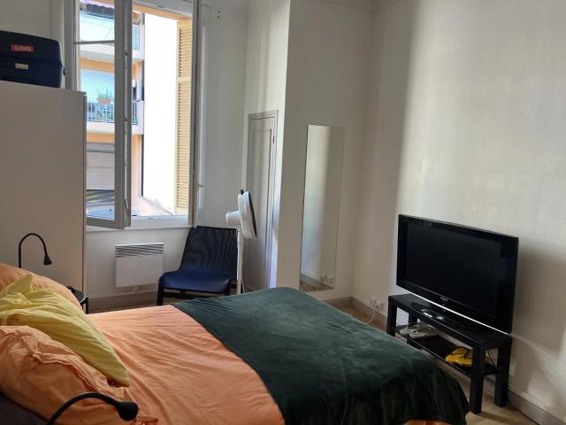 LOCATION 2 PIÈCES CENTRE DE BEAUSOLEIL