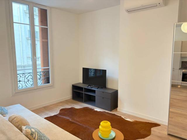 Location 2 pièces meublé 51m2 Nice