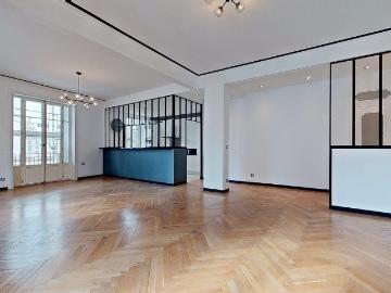 Location 32 rue Waldeck Rousseau Lyon 69006 T3 Non meublé 2295 €CC Plusse