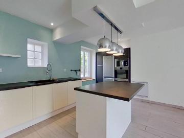 Location 36 route de Paris Charbonnières les Bains 69260 Maison Meublée 1555 €CC Plusse