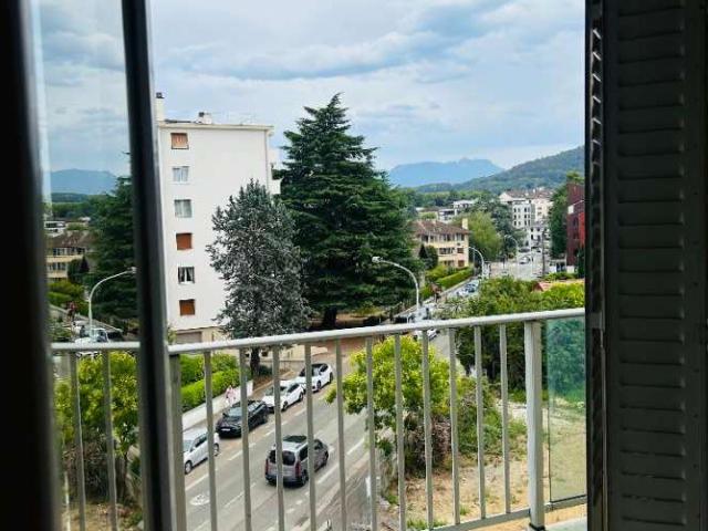 Location 3 pièces meublée de 55 m² à Annecy