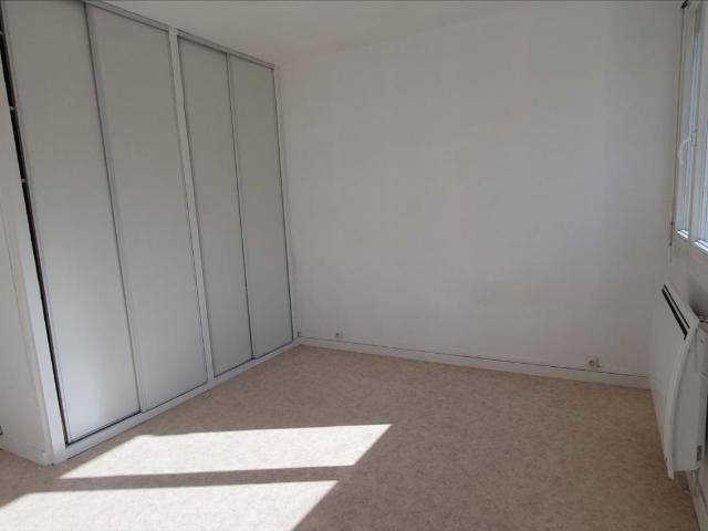 location t3 59 m² nanterre 92000
