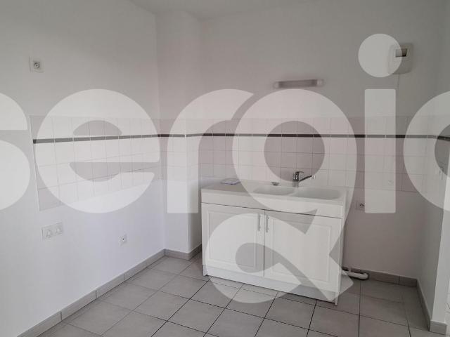 location t3 65 m² amiens 80000
