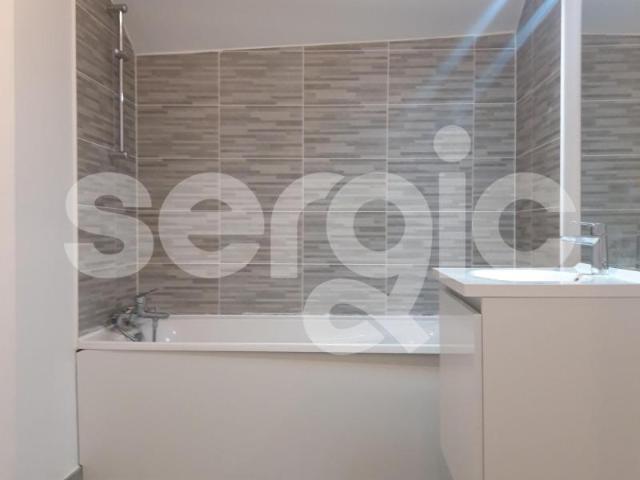 location t3 66 m² chalifert 77144