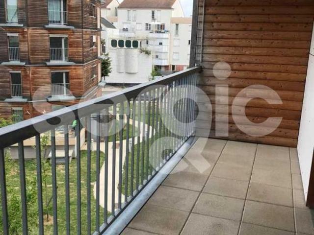 location t3 70 m² savigny le temple 77176