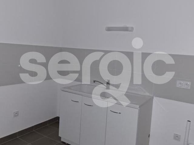 location t3 77 m² corbeil essonnes 91100