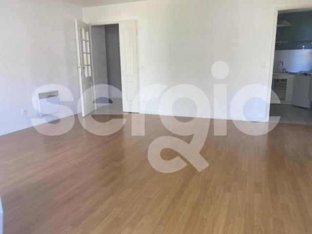 location t3 76 m² lille 59800