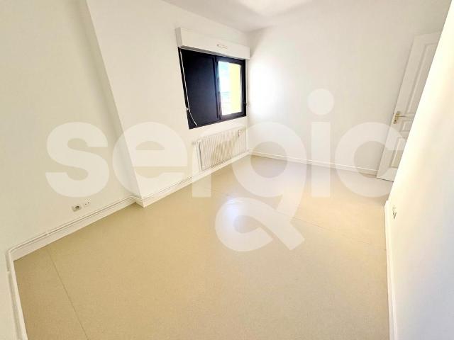 location t3 84 m² arras 62000