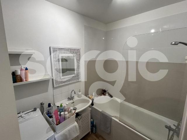 location t1 30 m² la madeleine 59110