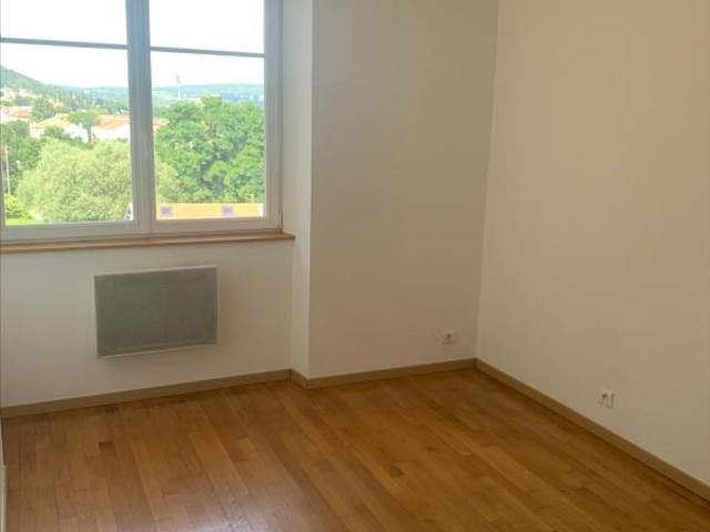 location t2 43 m² frouard 54390