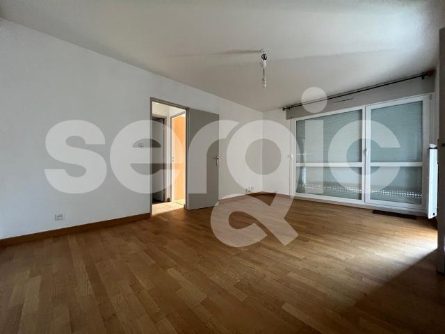 location t2 43 m² la madeleine 59110