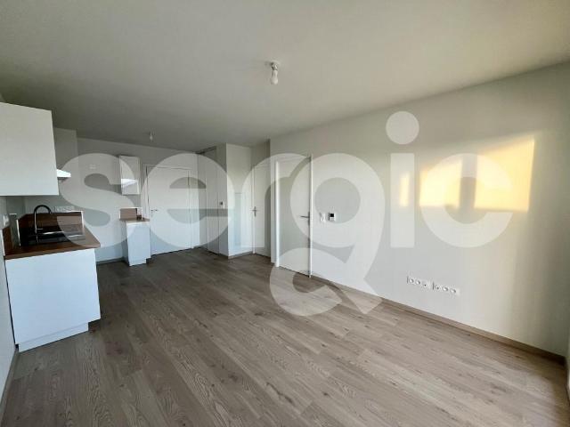 location t2 40 m² amiens 80000