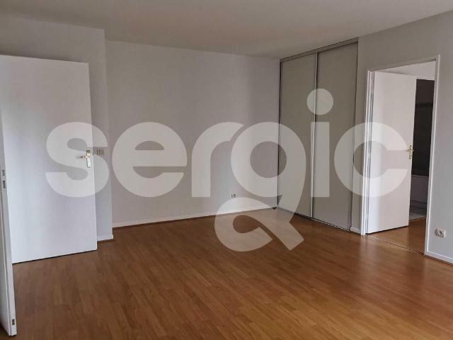 location t2 42 m² elancourt 78990