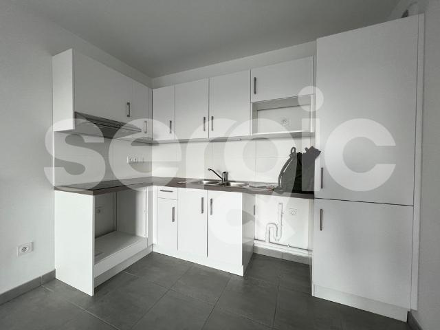 location t2 44 m² la madeleine 59110