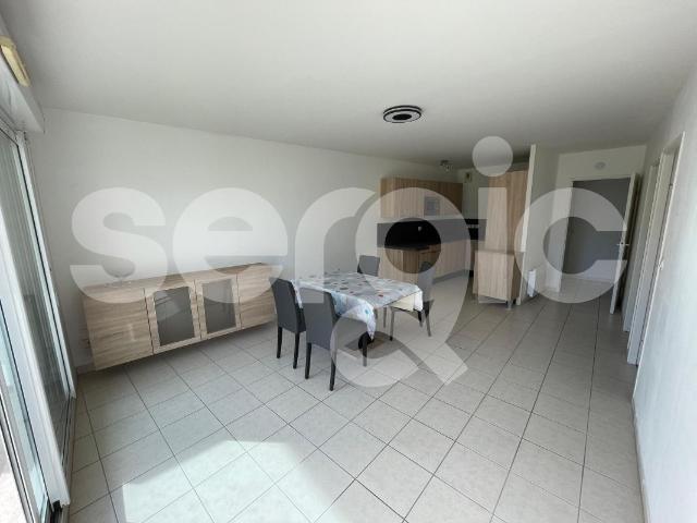 location t2 49 m² orvault 44700