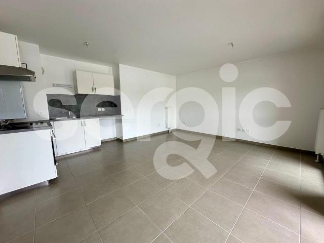 location t2 51 m² la madeleine 59110
