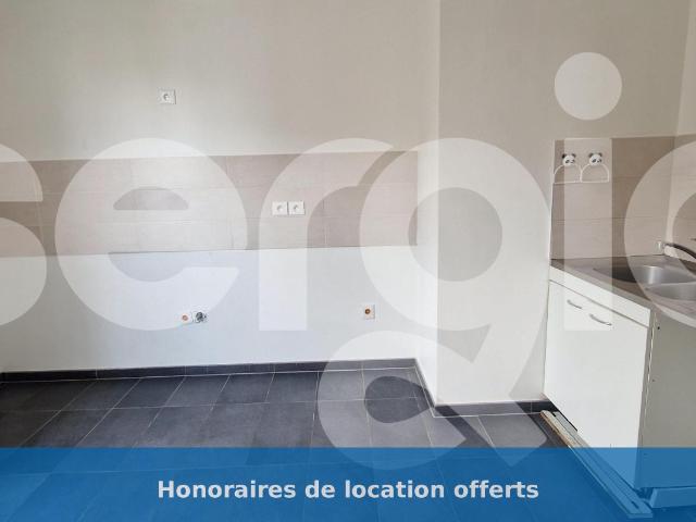 location t2 54 m² cergy 95000
