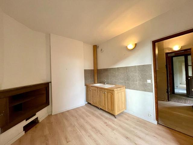 location t2 27 m² vitry sur seine 94400