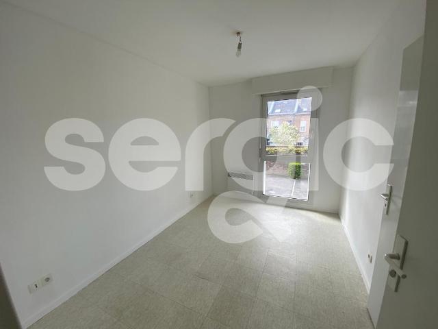 location t2 33 m² amiens 80000