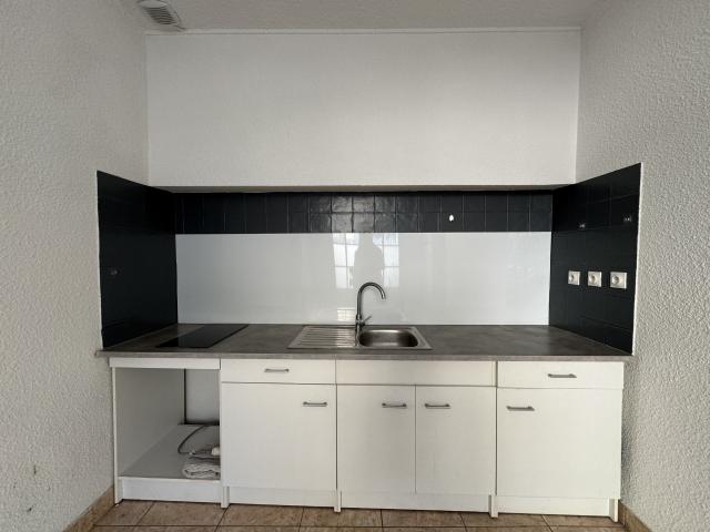 LOCATION T2 à COURSAN