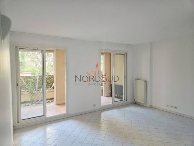 LOCATION T2 AIX CENTRE