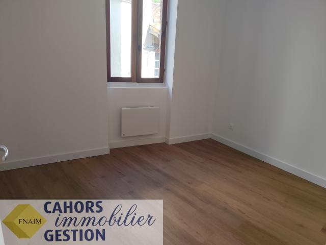Location T2 CŒUR DE VILLE CAHORS | CAHORS IMMOBILIER GESTION