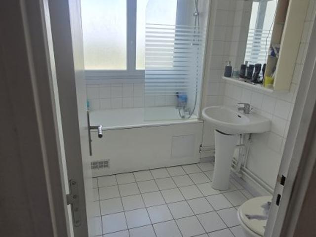Location T2 lumineux de 47 m² à Maromme avec cuisine aménagée et équipée et park