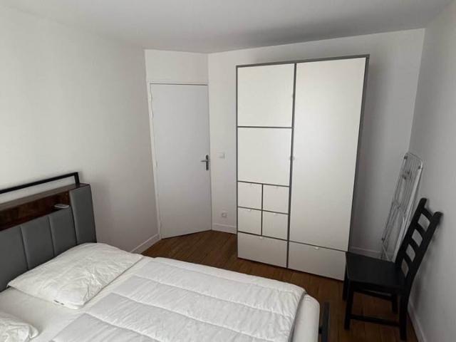 Location T2 meublé 42 m² Paris 14e métro alésia