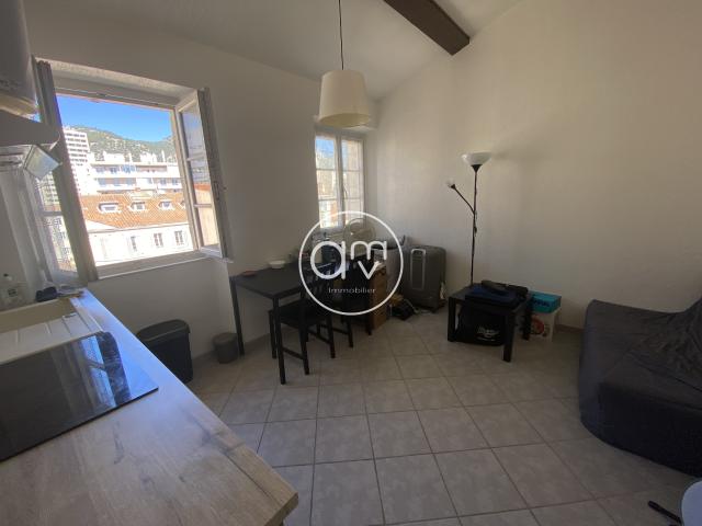 Location T2 MEUBLE A LOUER / TOULON CENTRE VILLE | AMV Immobilier