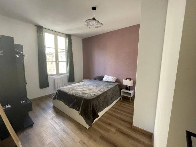 LOCATION T2 MEUBLE BEAUCAIRE