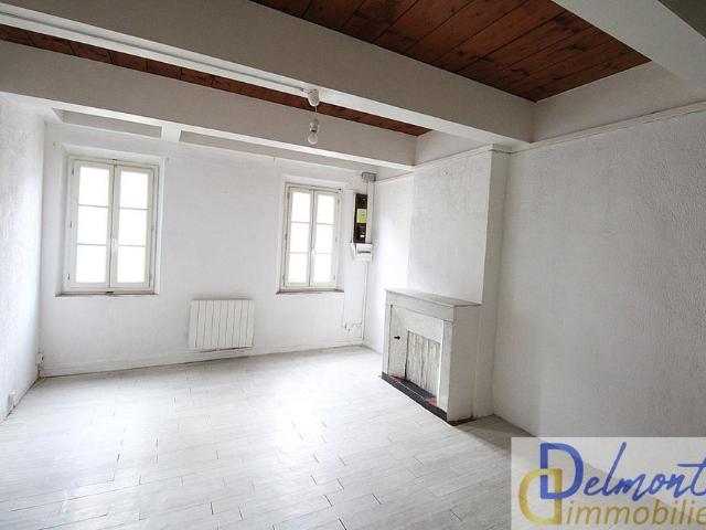 LOCATION T2 PROCHE PORT