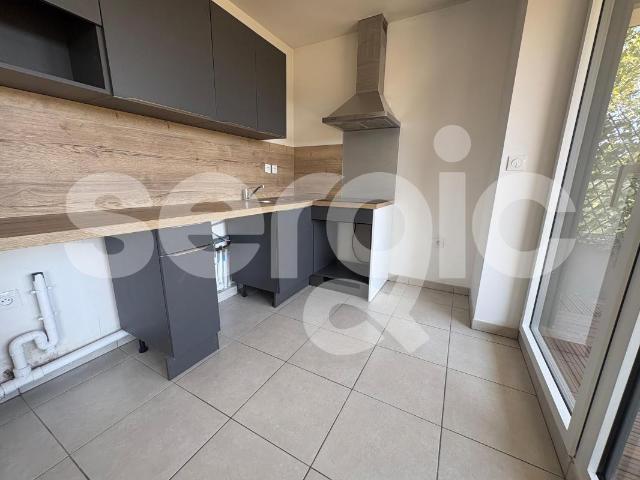 location t4 76 m² torcy 77200