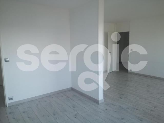 location t4 81 m² rouen 76100