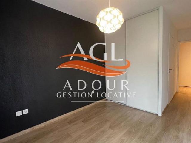 Location T4 87 m² à Bayonne 1 176 ¤ CC /mois