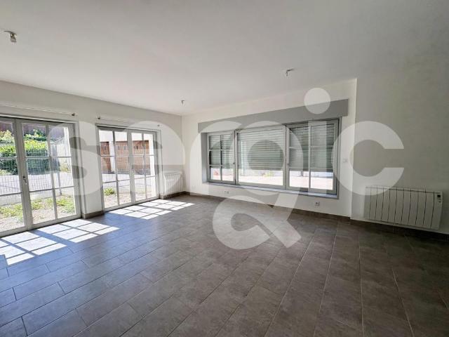 location t4 86 m² bethune 62400