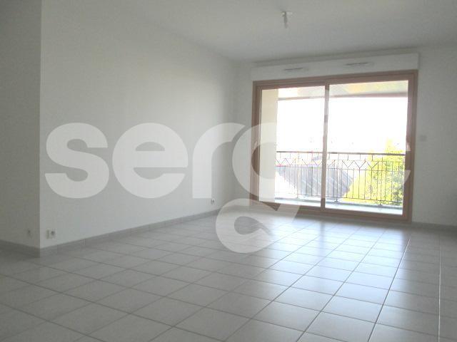 location t4 93 m² angers 49100